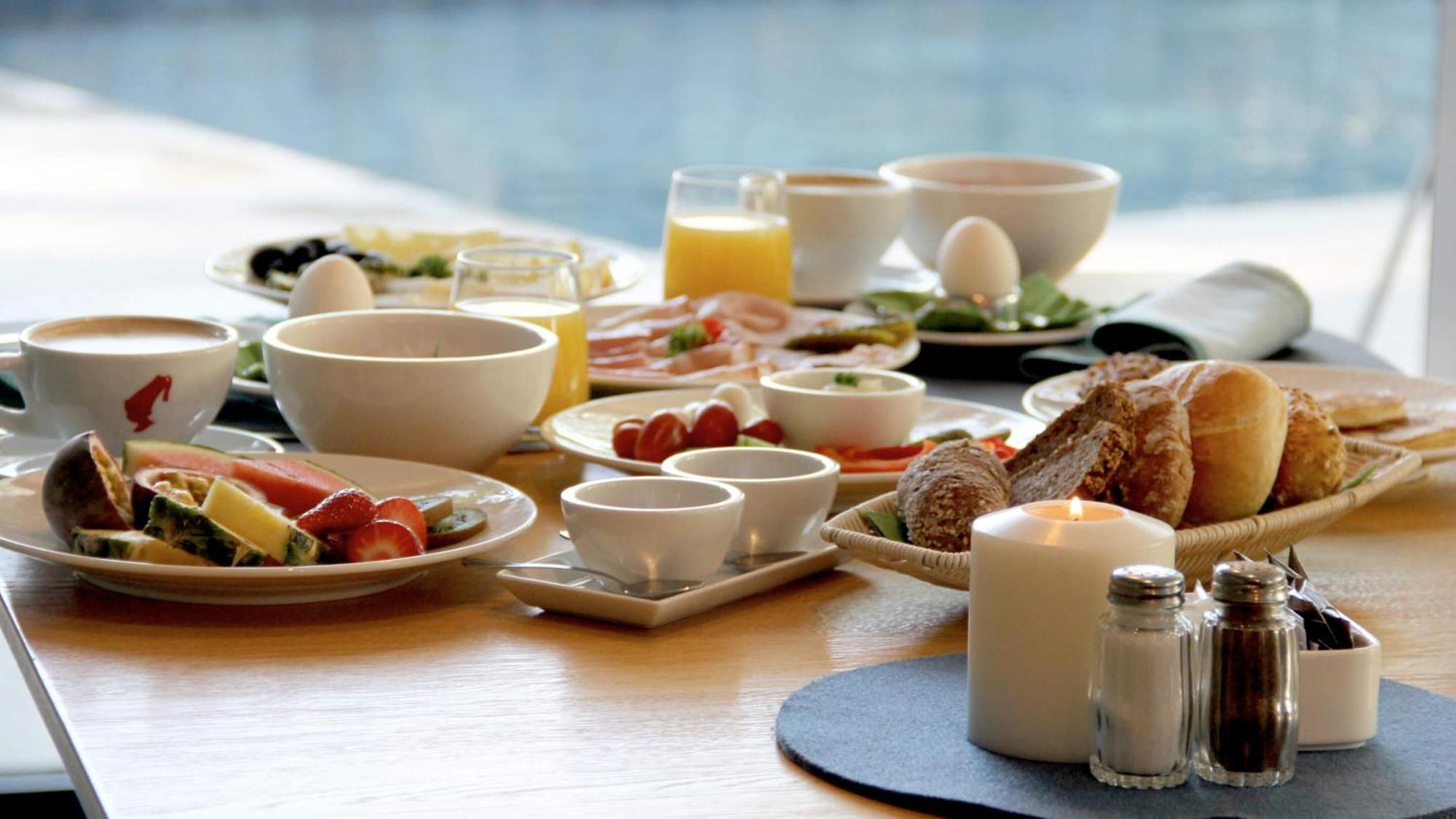 Flora Hotel & Suites Мерано Екстер'єр фото