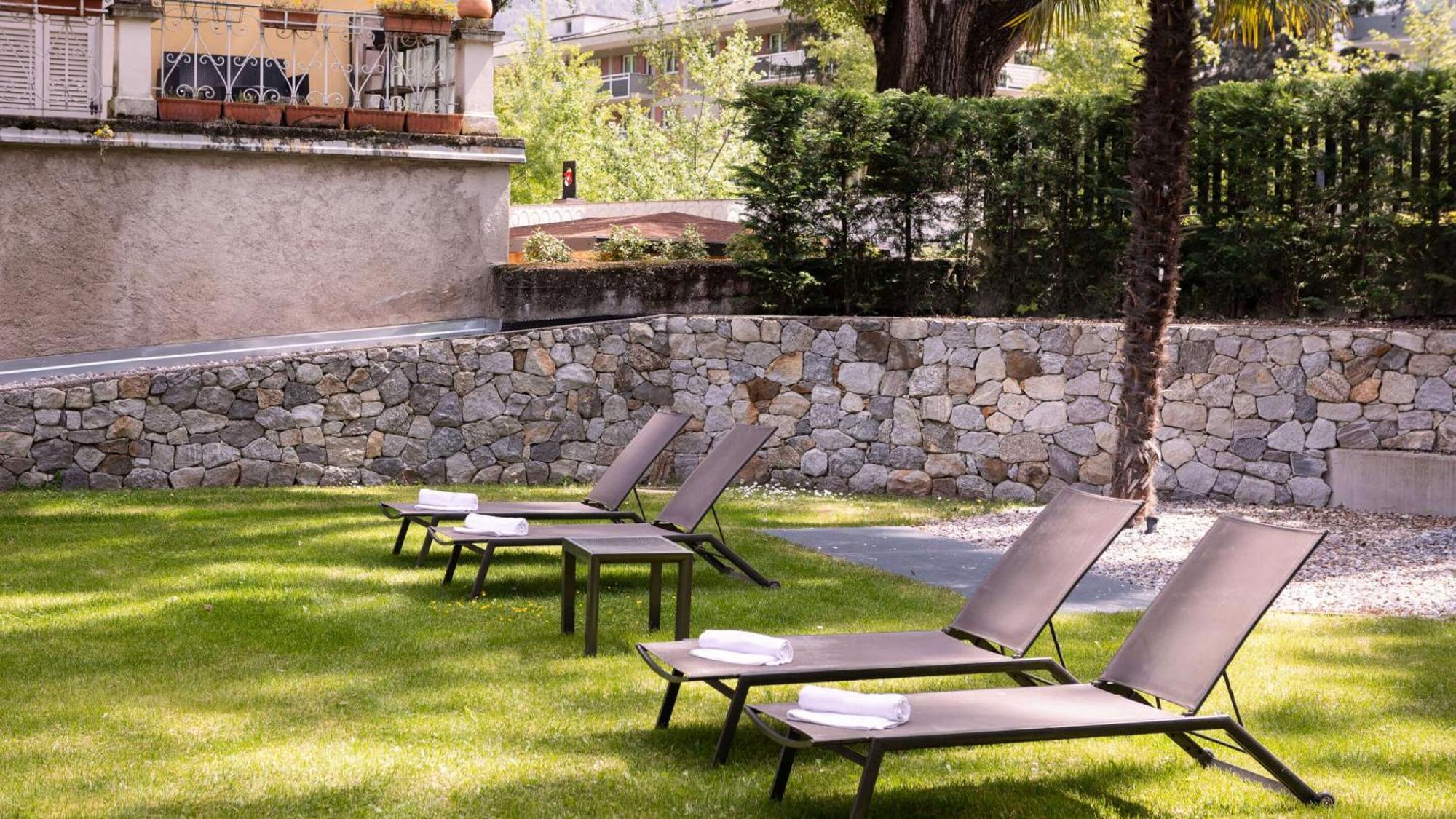 Flora Hotel & Suites Мерано Екстер'єр фото